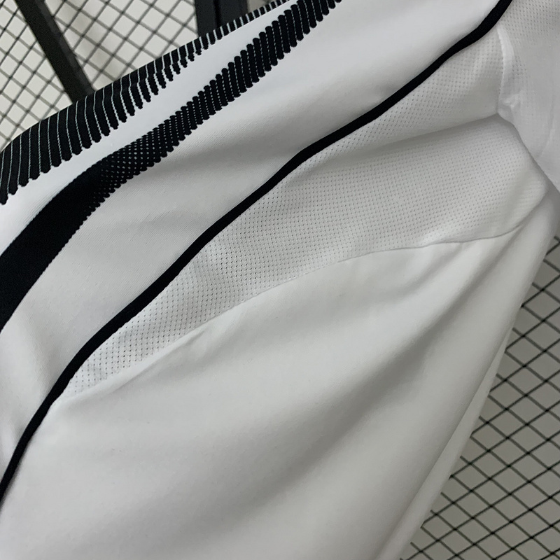 25-26 Juventus Home Soccer Jersey