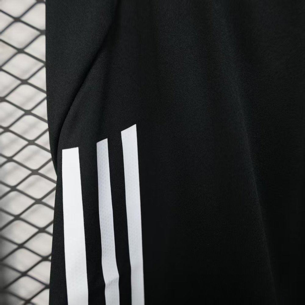 25-26 Manchester United Away Shorts Player Version