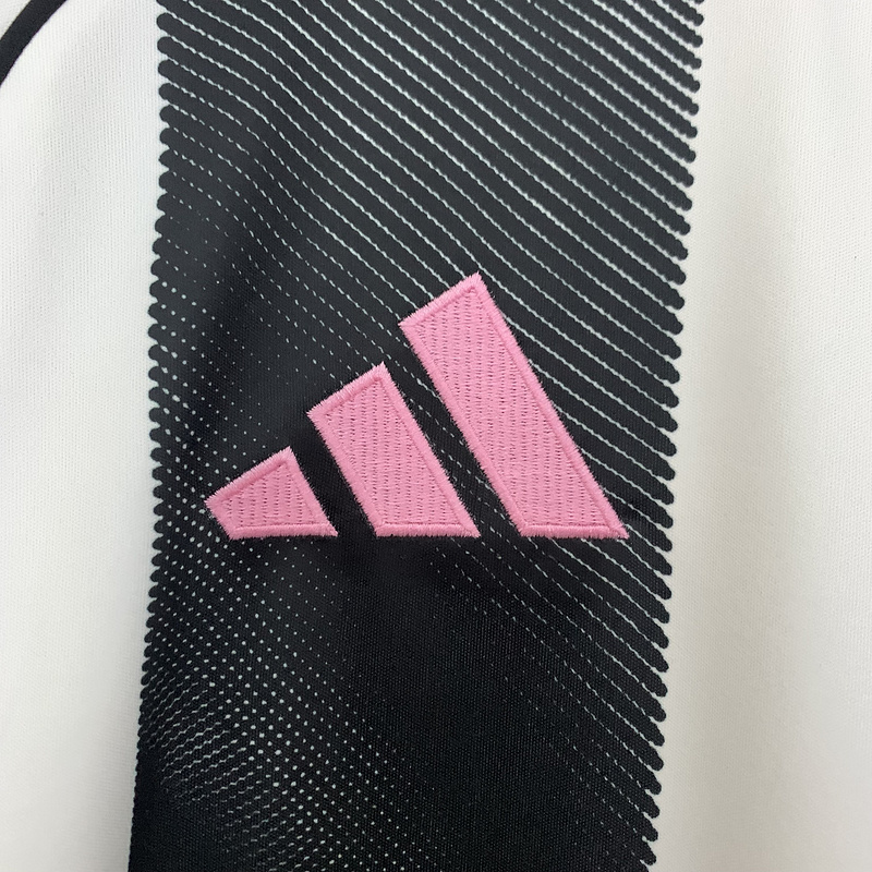 25-26 Juventus Home Soccer Jersey
