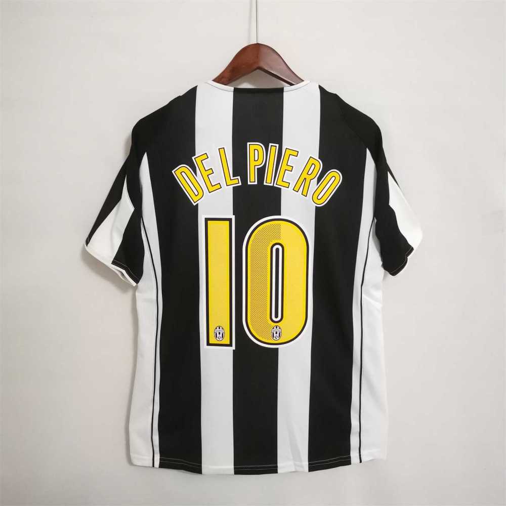 04-05 Juventus Retro Jersey Away