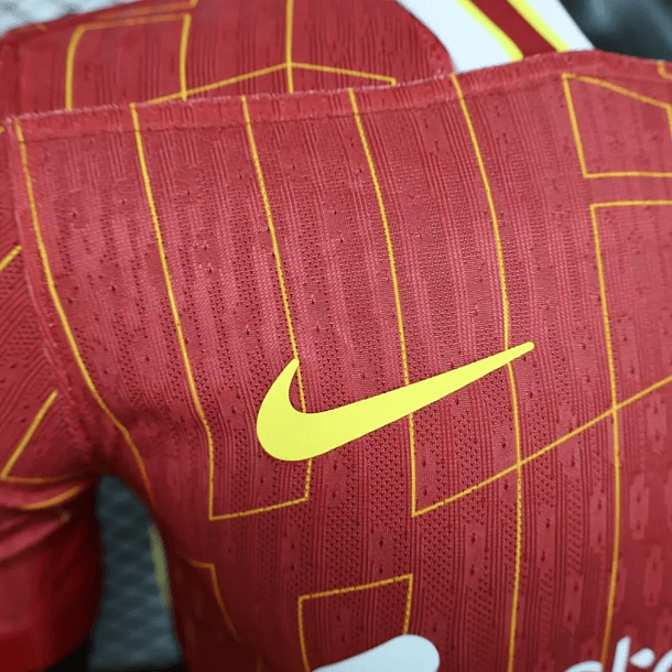 24-25 Liverpool Home Player Version