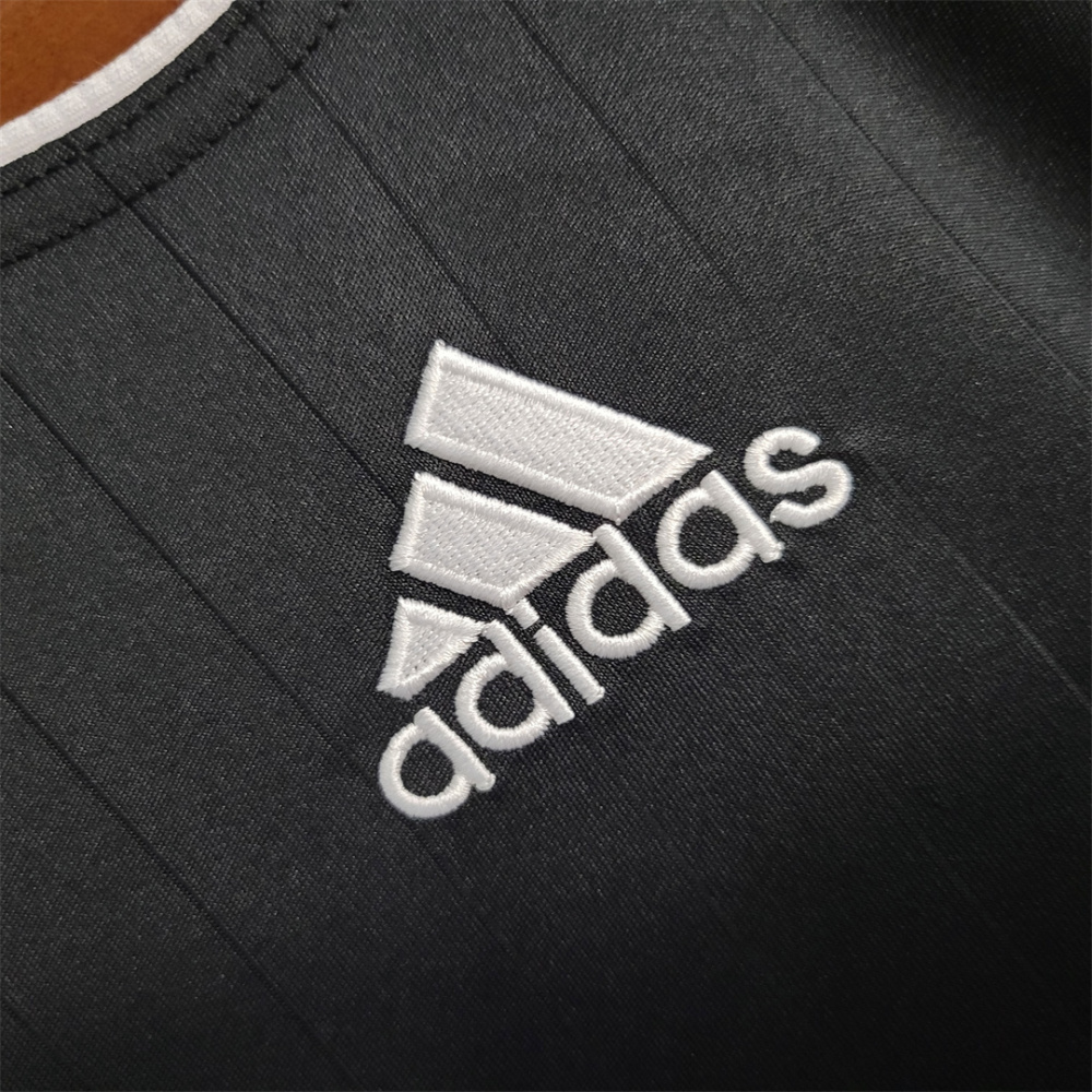 2006-07 Real Madrid Away Retro Soccer Jersey