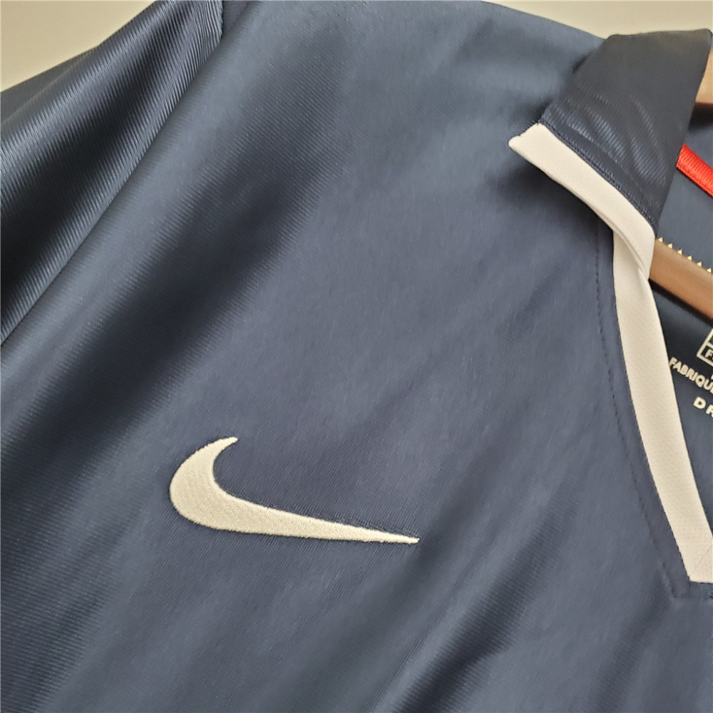 01-02 Paris Saint-Germain Home Retro Jersey