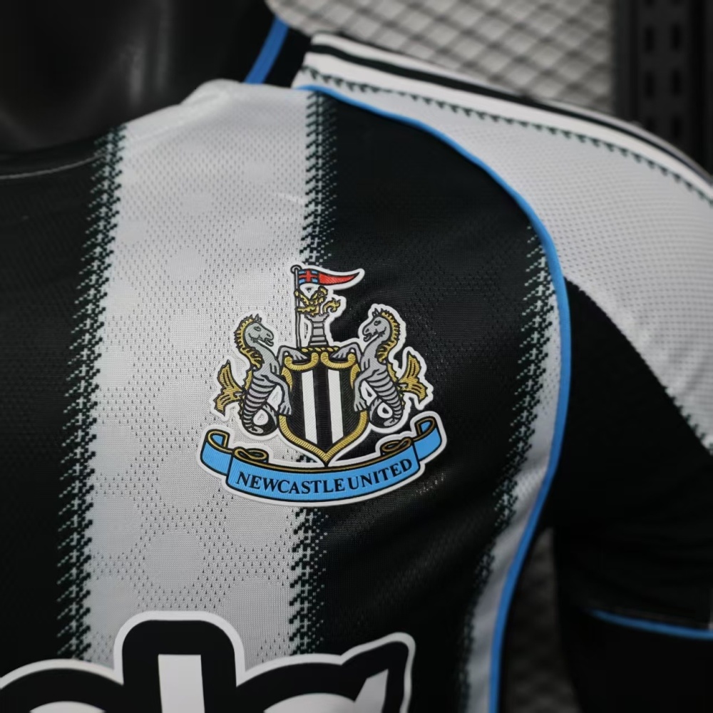 25-26 Newcastle United Home Soccer Jersey Player Version