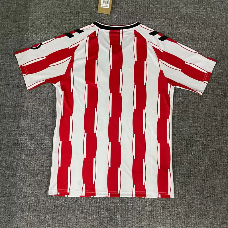 25-26 Sunderland Home Soccer Jersey
