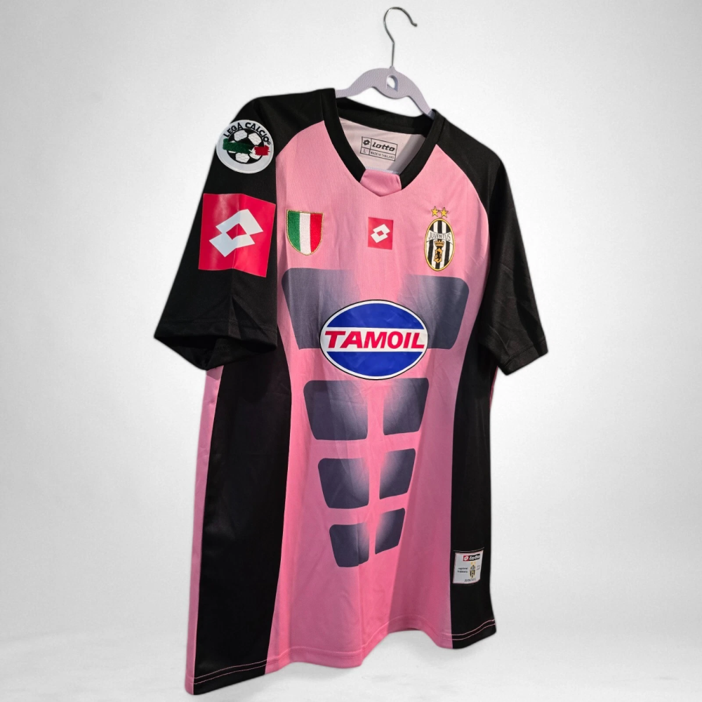 02-03 Juventus Goalkeeper Retro Jersey Pink