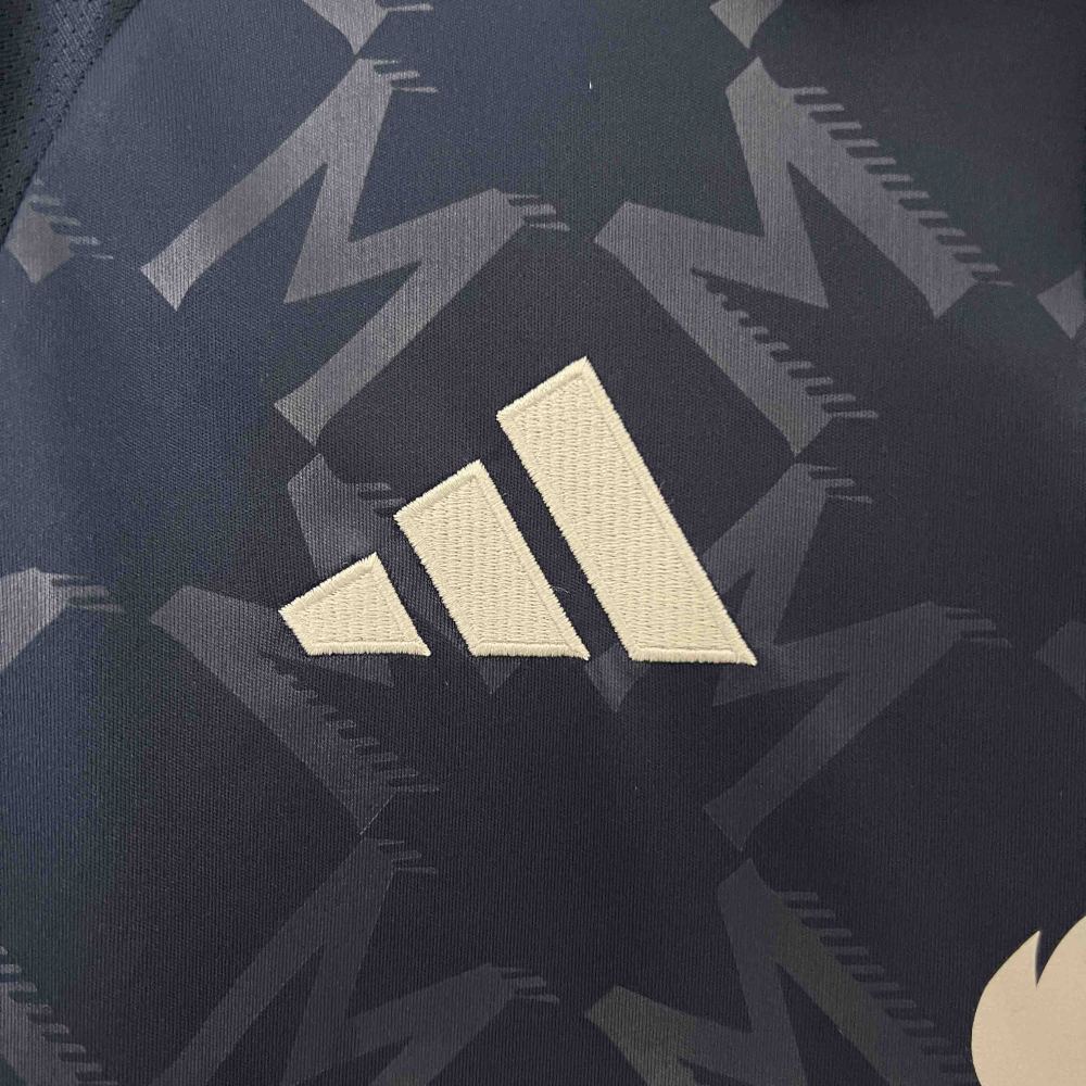 24-25 Manchester United Away Fan Version