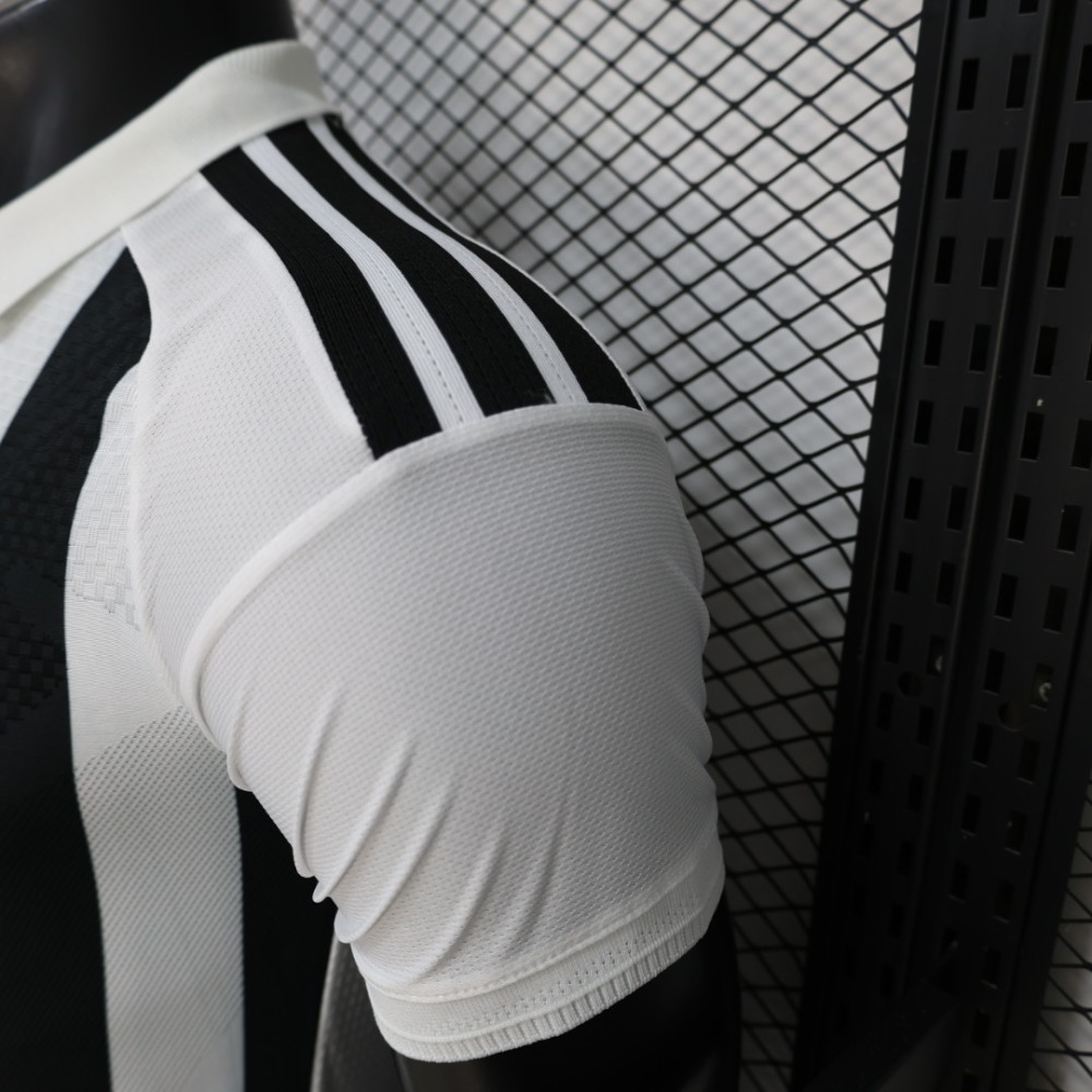 26-27 Juventus Home Soccer Jersey Player Version