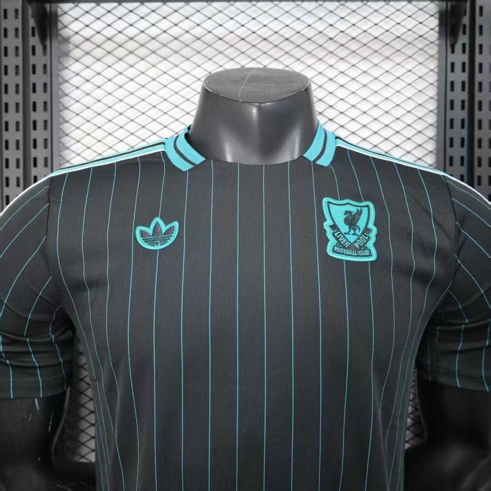 25-26 Liverpool Pre-match Soccer Jersey Player Version