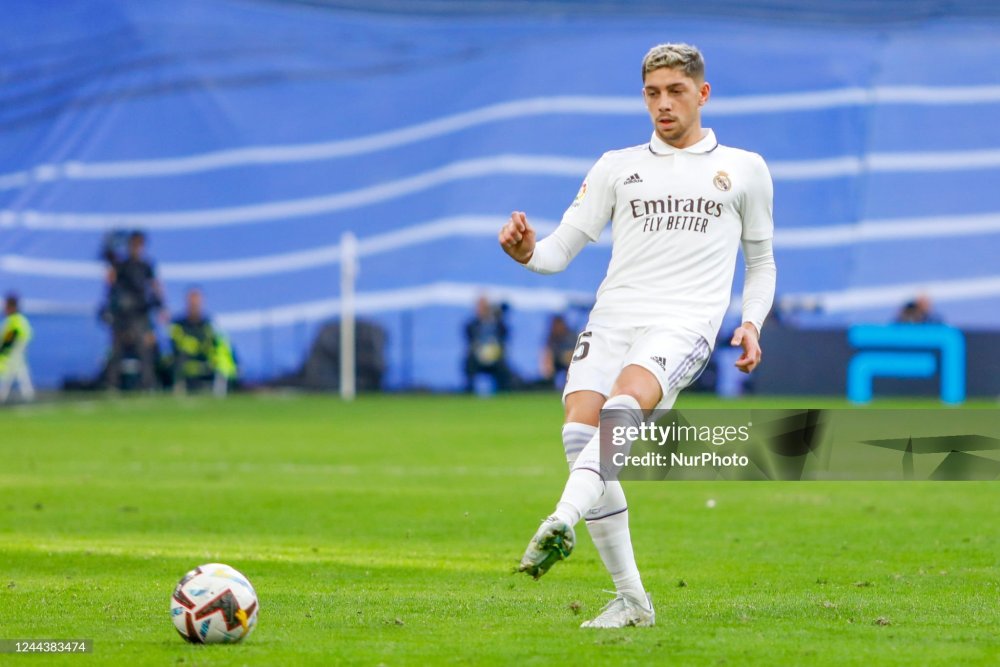 22-23 Real Madrid Home Retro Jersey Player Edition