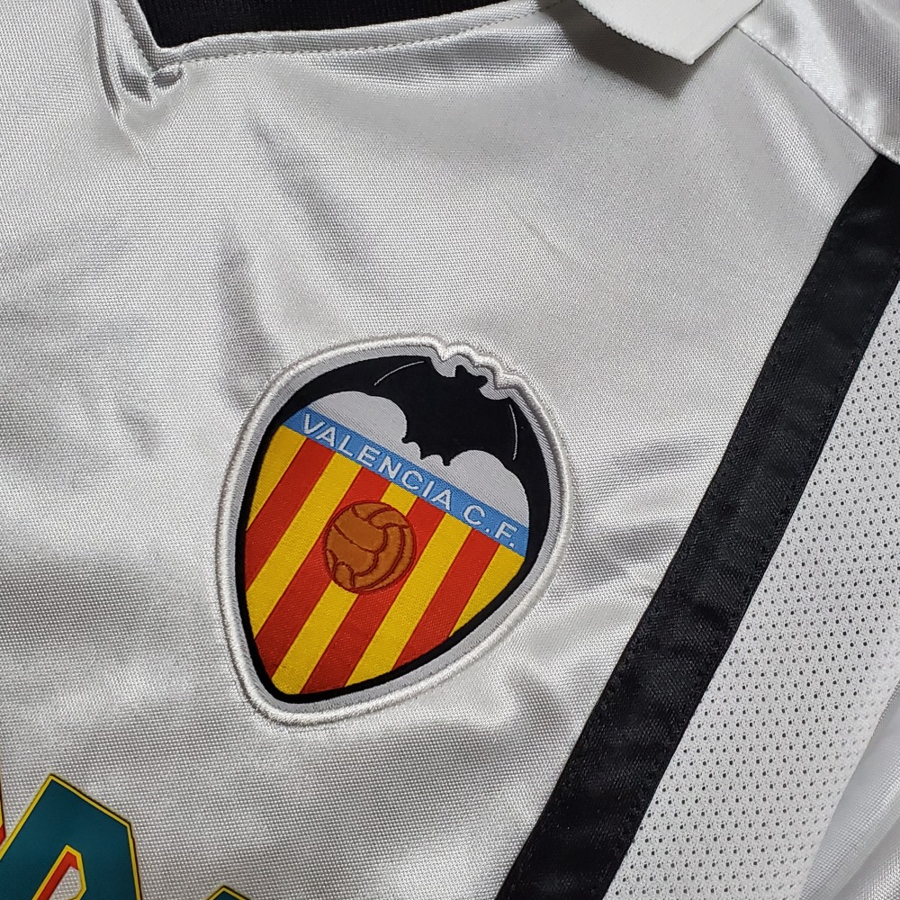 00-01 Valencia  Home Retro Football Jersey