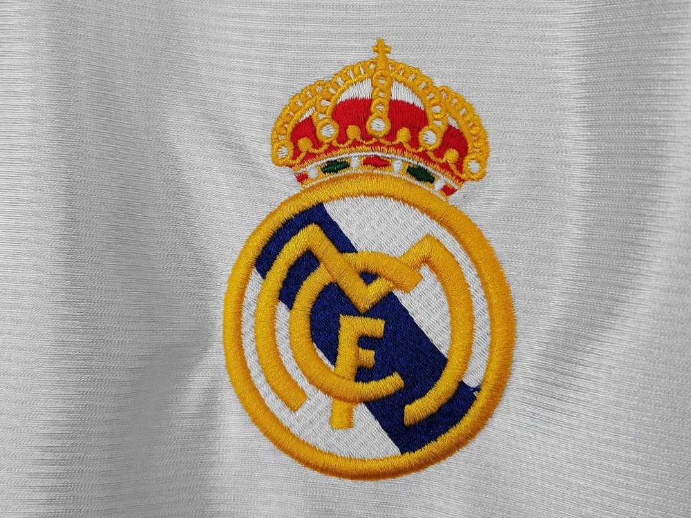 1998/00 Real Madrid Away Retro Jersey