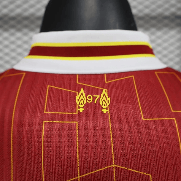 24-25 Liverpool Home Player Version