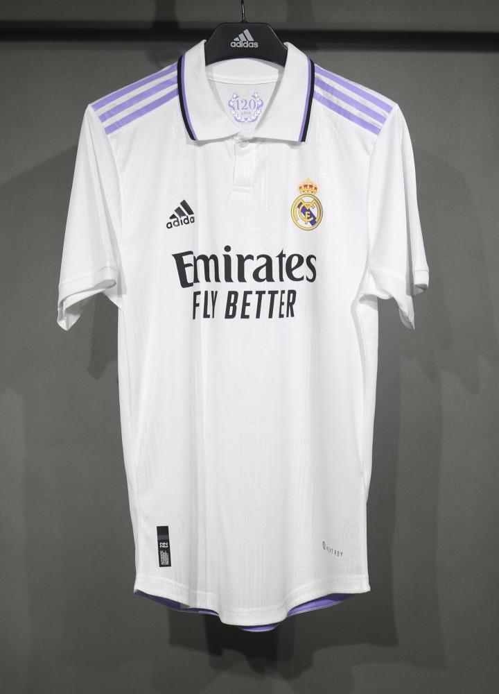 22-23 Real Madrid Home Retro Jersey Player Edition