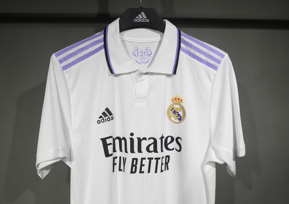 22-23 Real Madrid Home Retro Jersey Player Edition