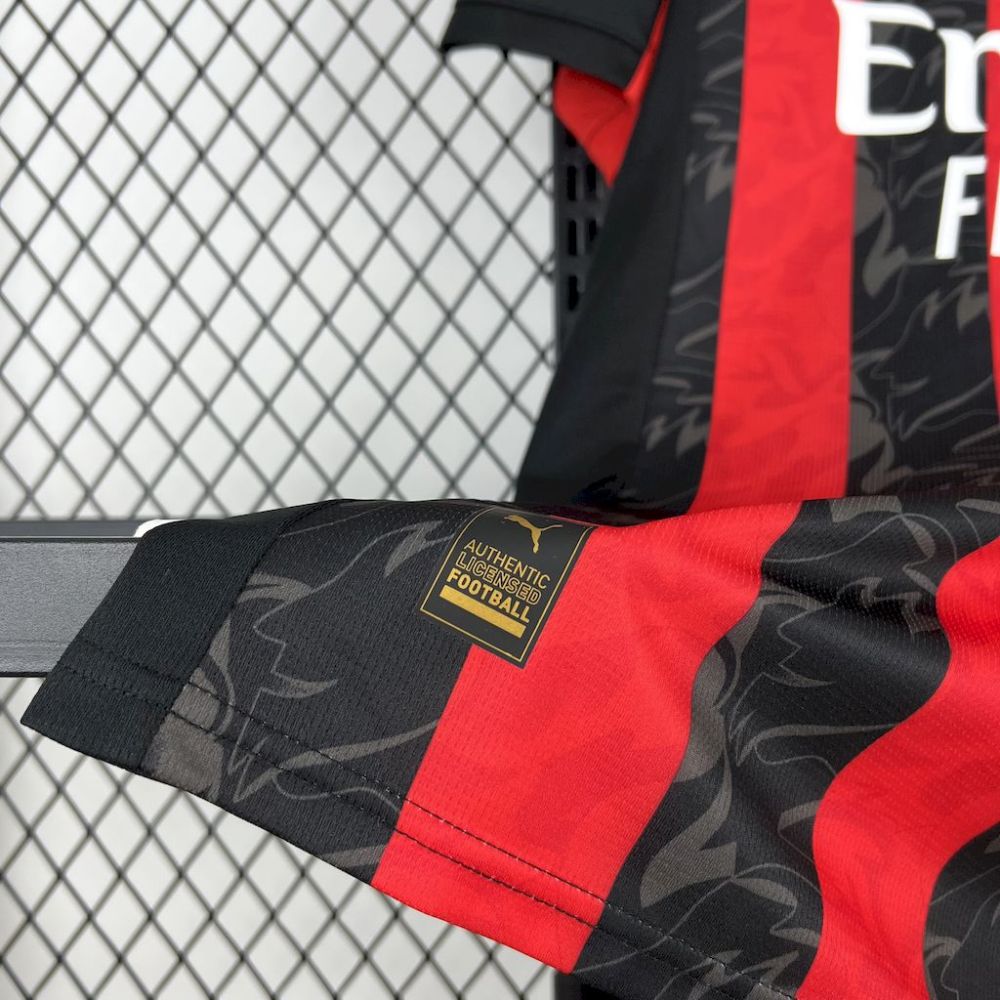 25-26 AC Milan Home Soccer Jersey Red