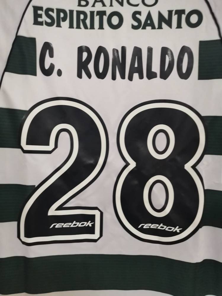 2001/03 Sporting CP  Home Retro Jersey