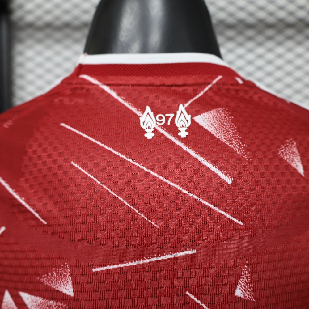 26-27 Liverpool Home Soccer Jersey Player Version