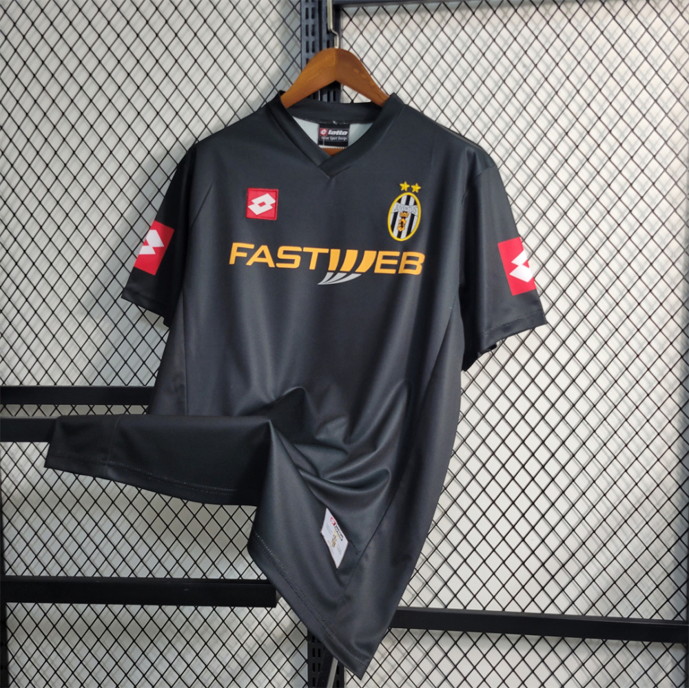 01-02 Juventus Away Retro Soccer Jersey