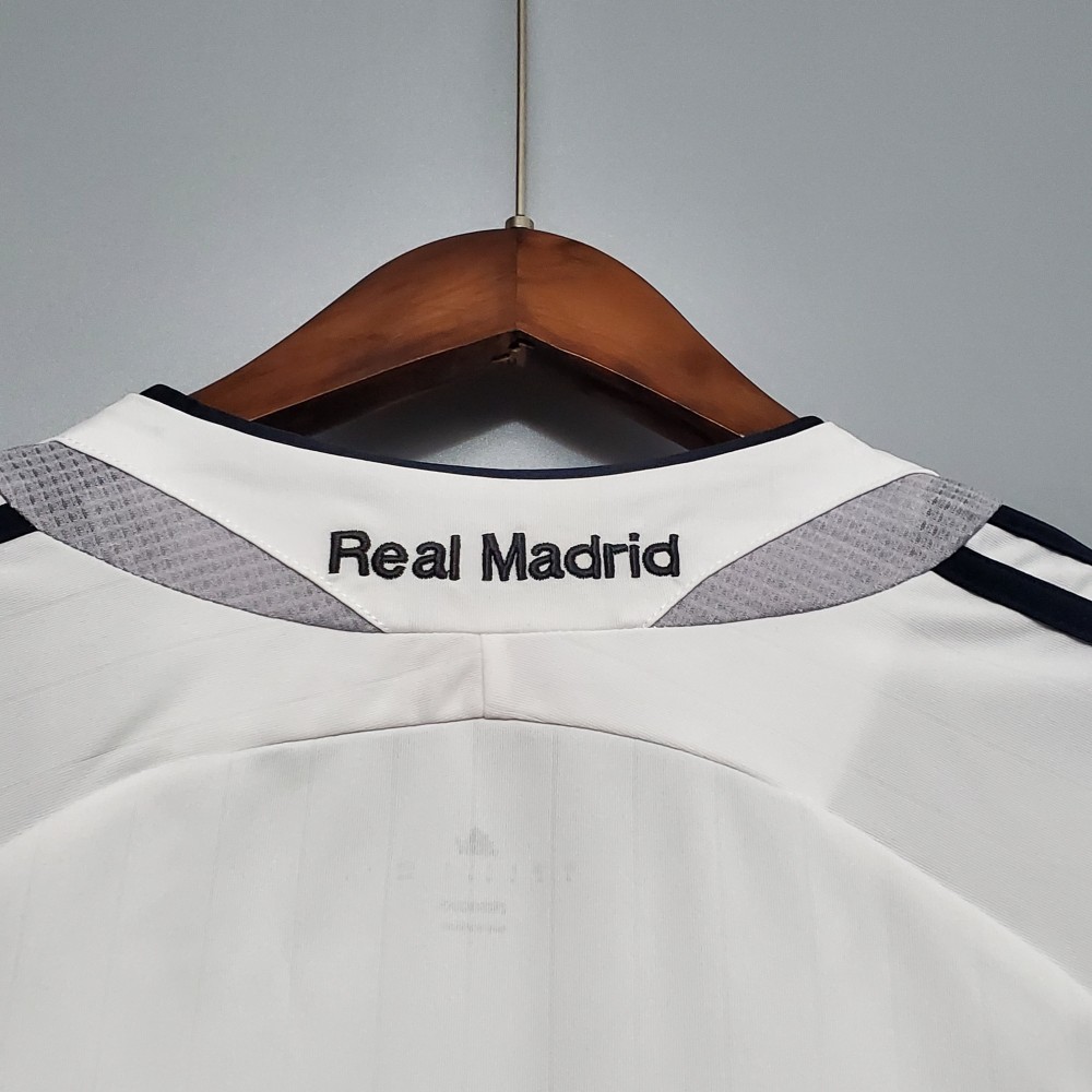 2006/07 Real Madrid Home Retro Jersey
