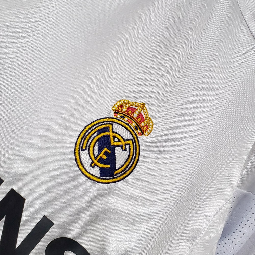 2004/05 Real Madrid Home Retro Jersey