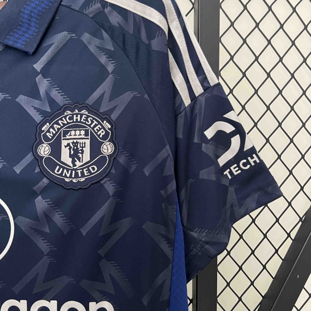 24-25 Manchester United Away Fan Version