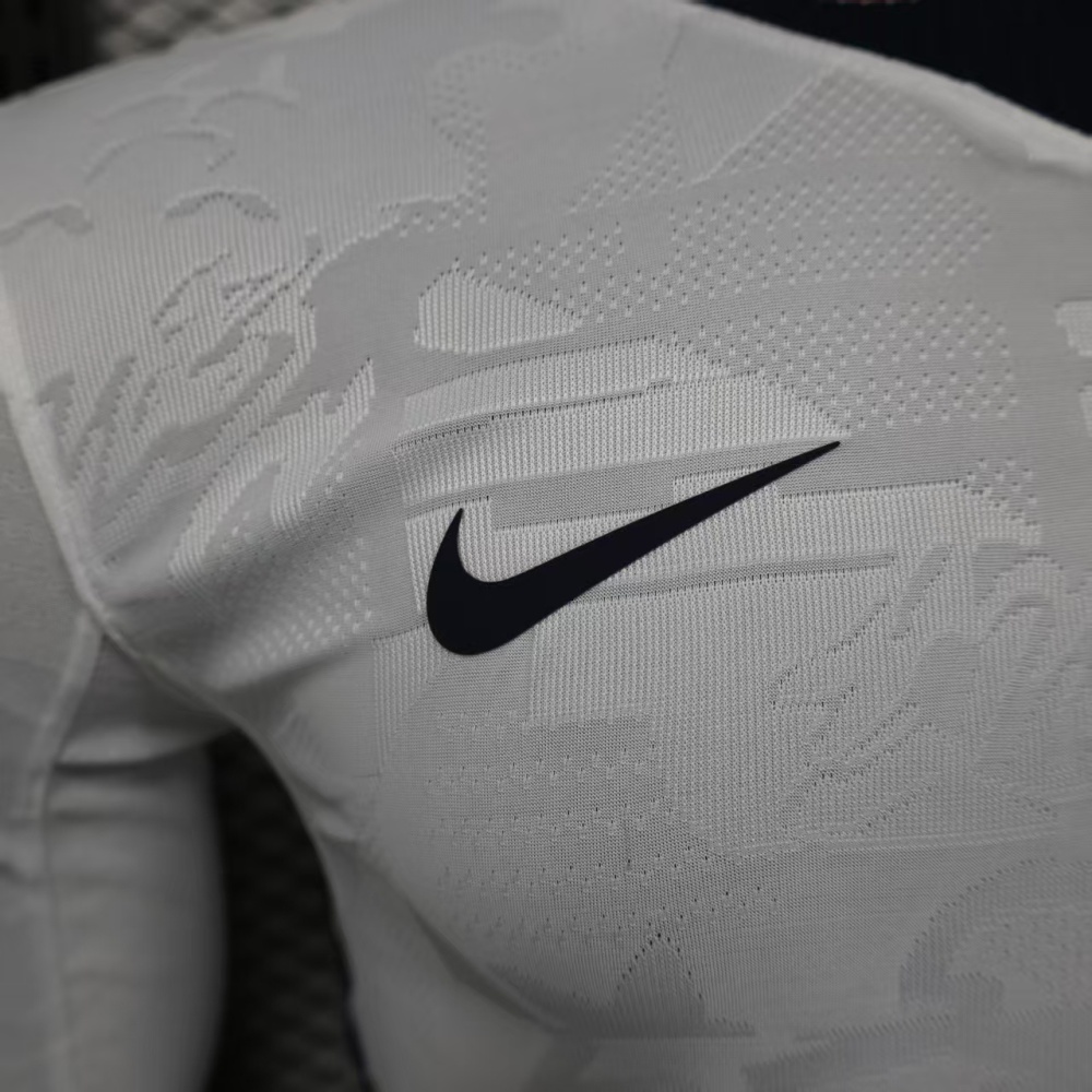 25-26 England Home Soccer Jersey Player Version Long Sleeve