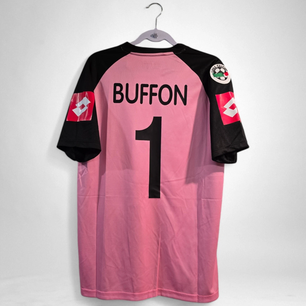 02-03 Juventus Goalkeeper Retro Jersey Pink