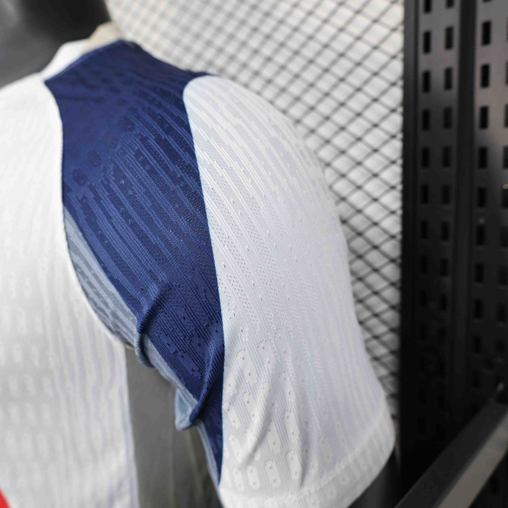 25-26 Tottenham Hotspur Home Soccer Jersey