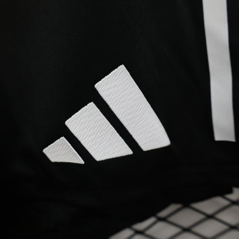 25-26 Manchester United Away Shorts Player Version