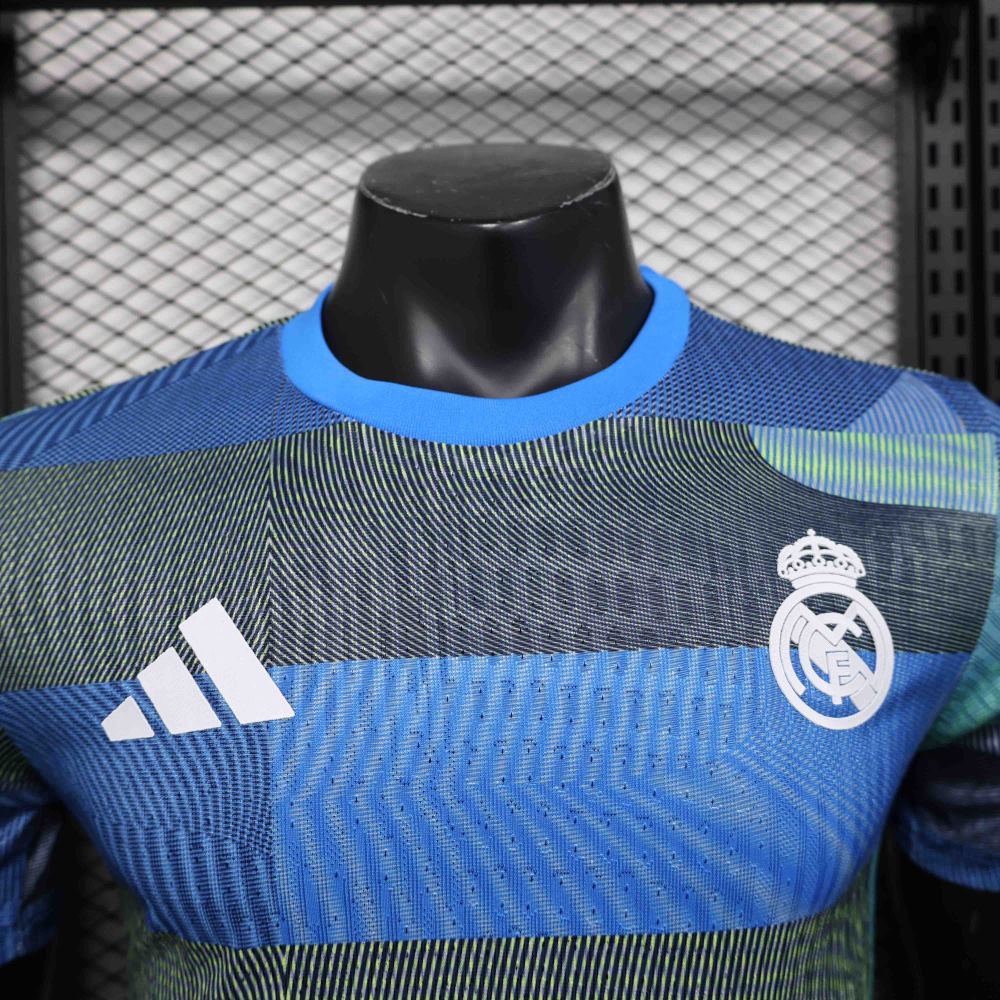 25-26 Real Madrid Training Soccer Jersey Player Version
