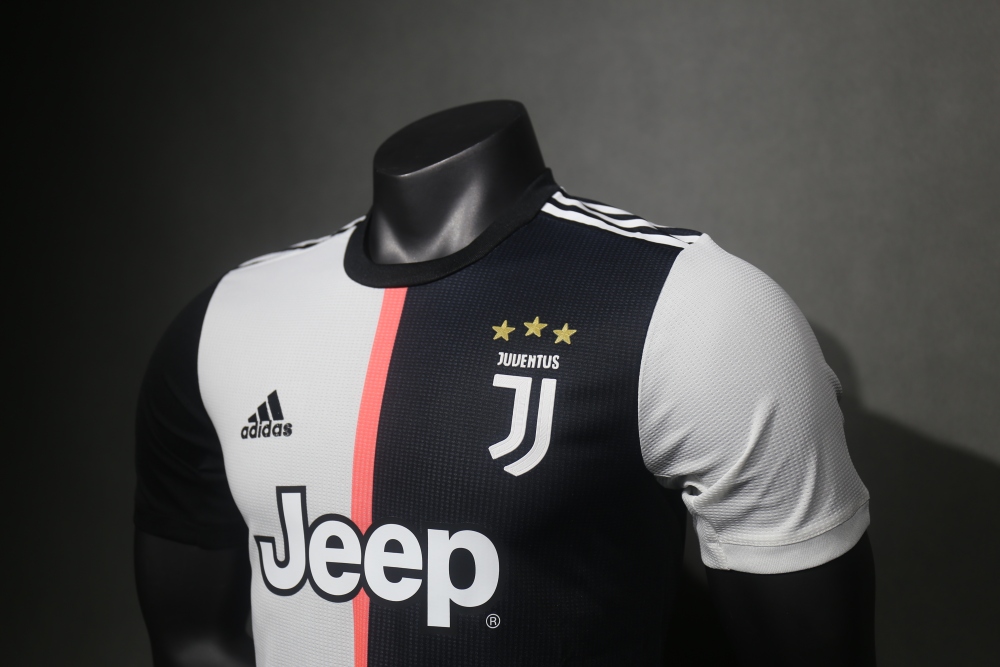 2019-20 Juventus Retro Jersey Home Player Edition