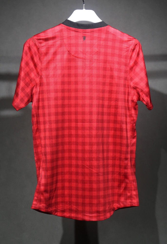 12-13 Manchester United Home Retro Jersey Player Edtion