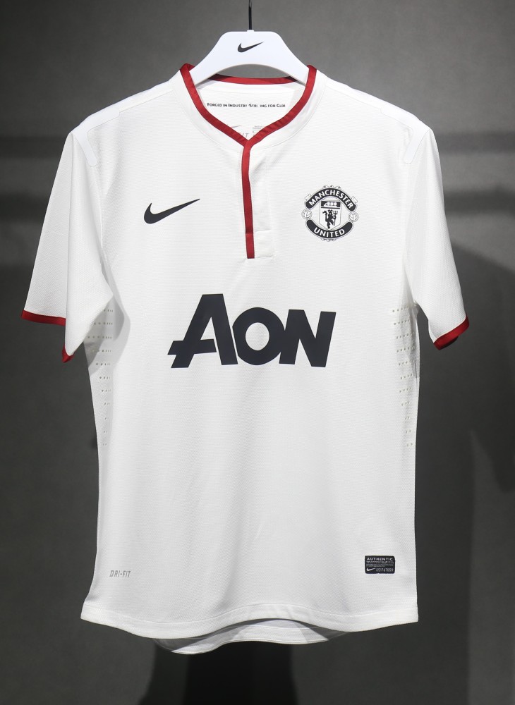 12-13 Manchester United Away Retro Jersey Player Edition