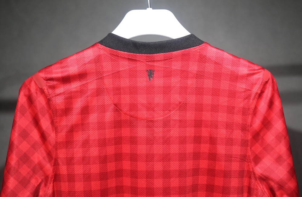 12-13 Manchester United Home Retro Jersey Player Edtion