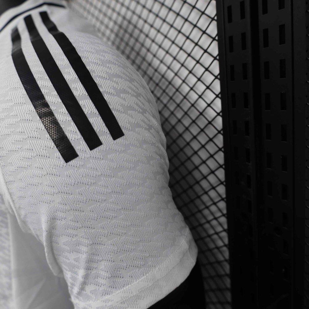 24-25 Real Madrid Home Soccer Jersey Player Version