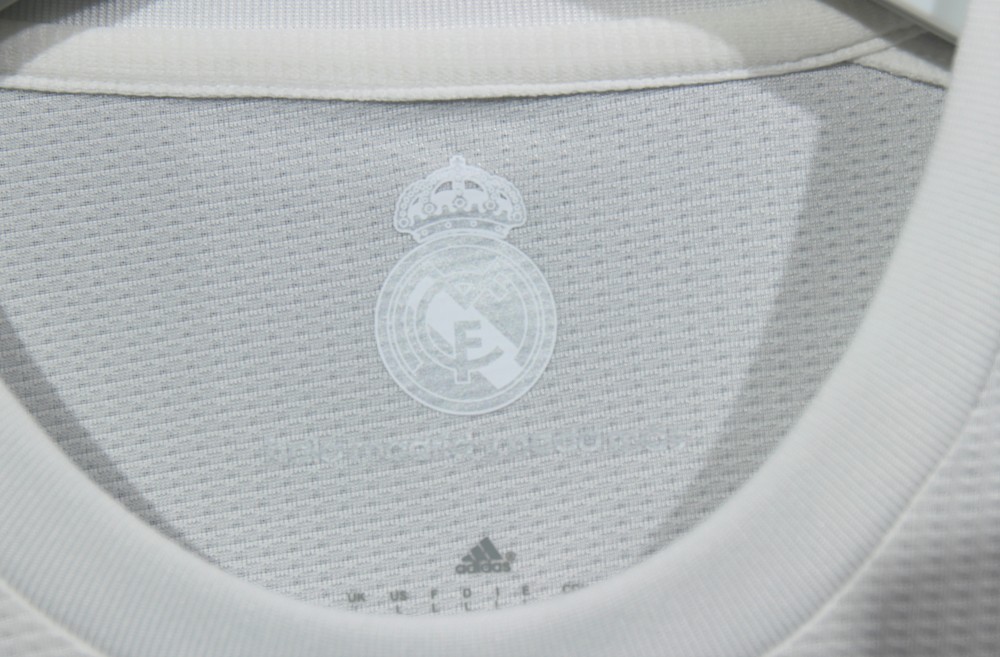 2015-16 Real Madrid Home Retro Jersey Player Version Long Sleeve