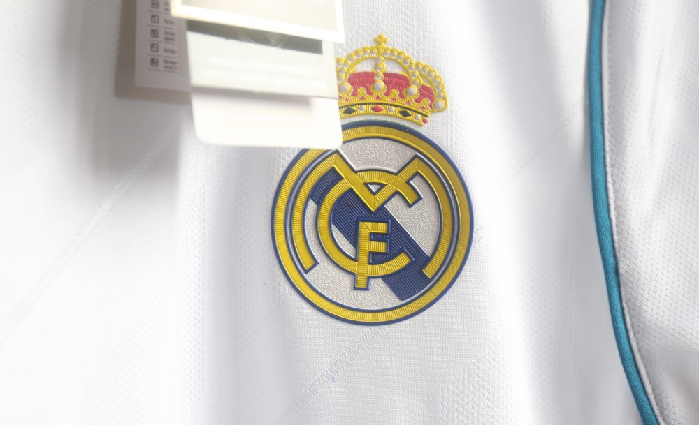 17-18 Real Madrid Home Retro Jersey Player Version Long Sleeve