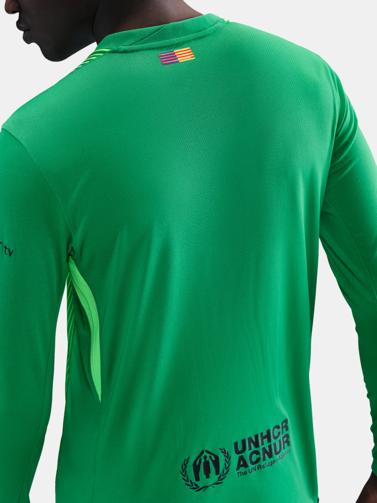 25-26 Barcelona Goalkeeper Soccer Jersey Long Sleeve Green