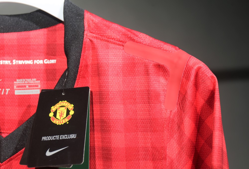 12-13 Manchester United Home Retro Jersey Player Edtion