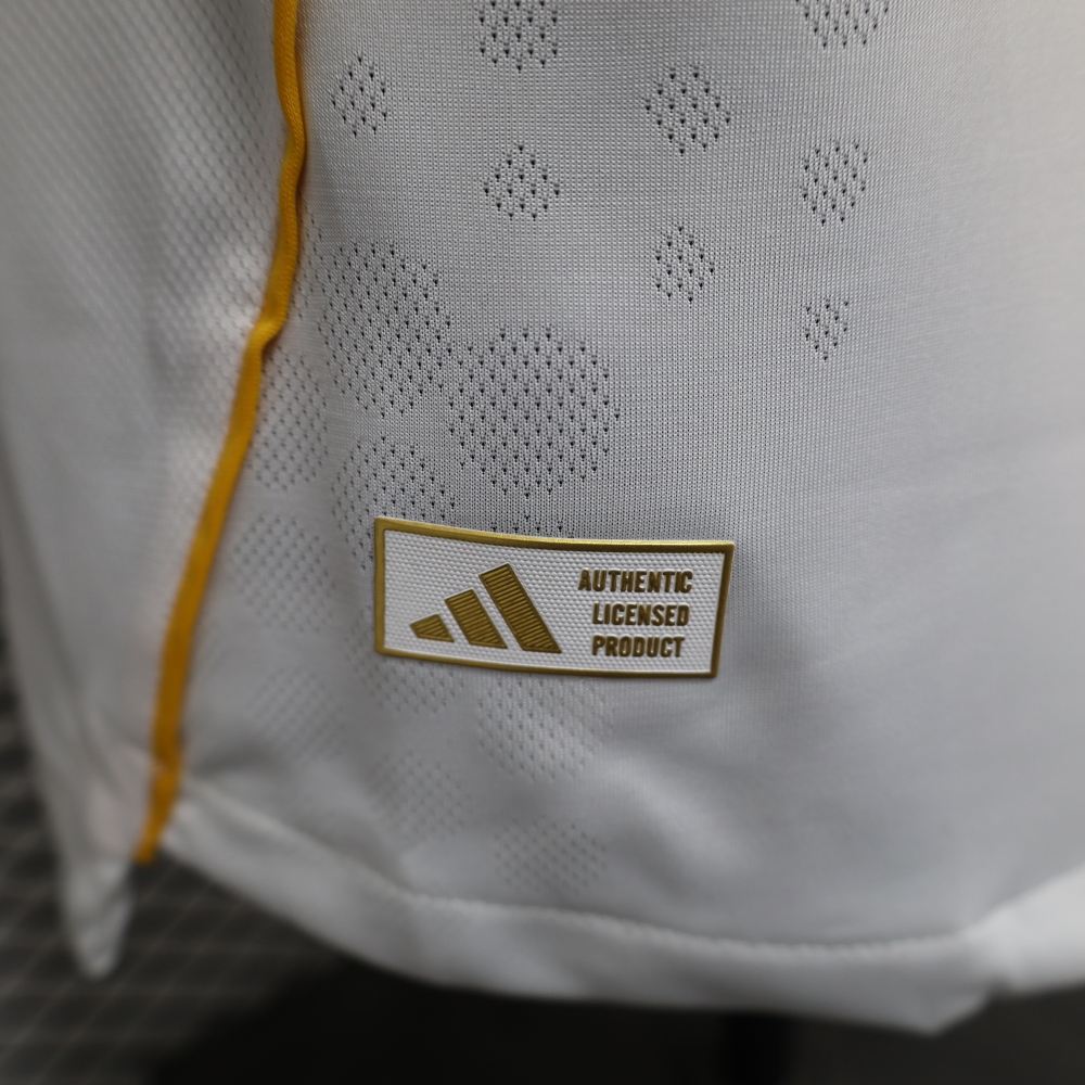 25-26 Real Madrid Home Soccer Jersey Player Version