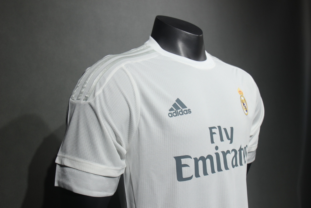 2015-16 Real Madrid Home Retro Jersey Player Version