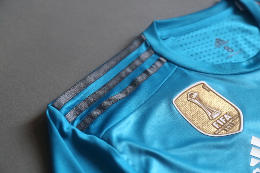 17-18 Real Madrid Second Away Retro Jersey Player Version Long Sleeve