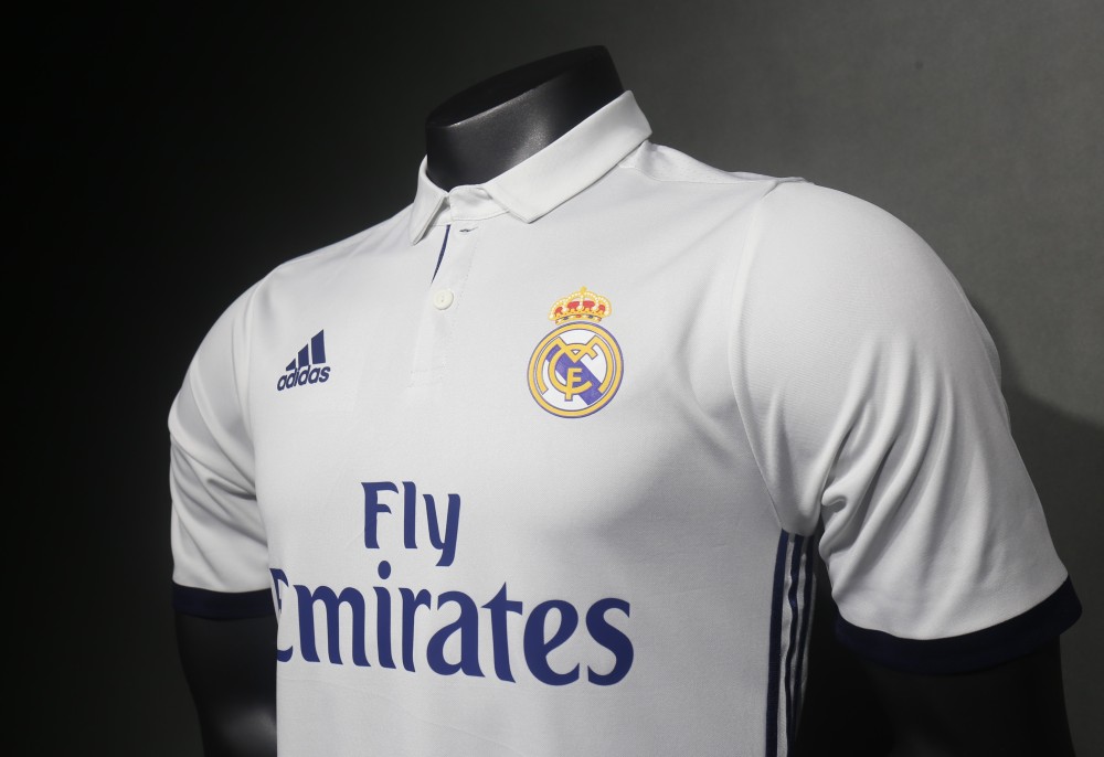16-17 Real Madrid Home Retro Jersey Player Version