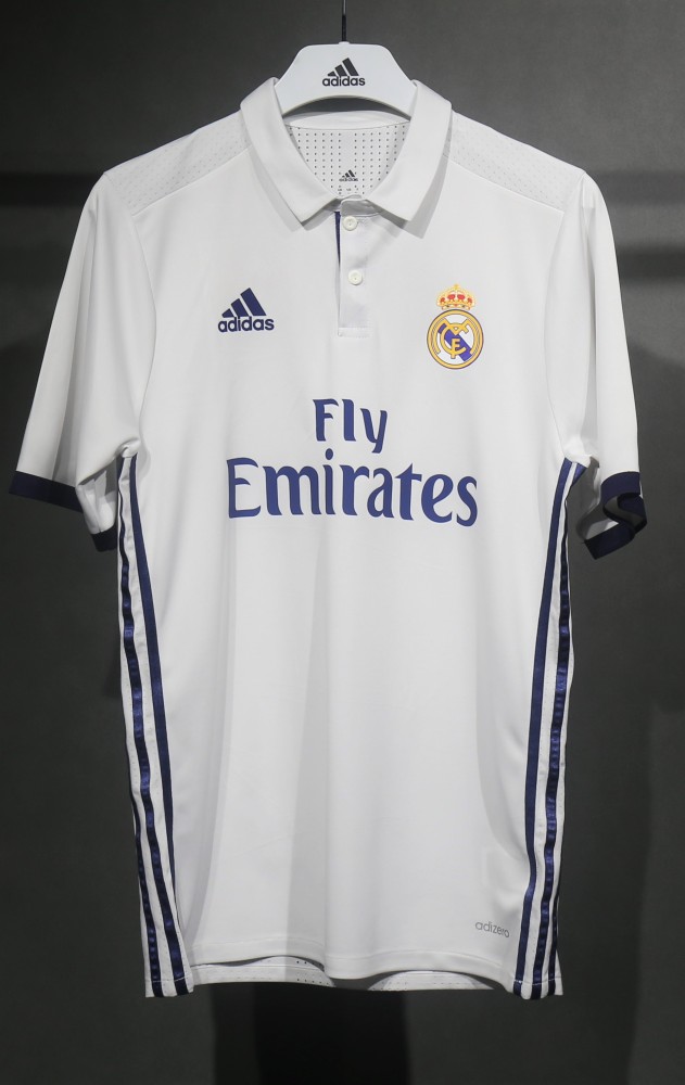 16-17 Real Madrid Home Retro Jersey Player Version
