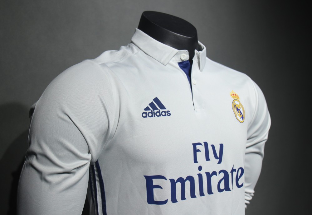 16-17 Real Madrid Home Retro Jersey Player Version Long Sleeve
