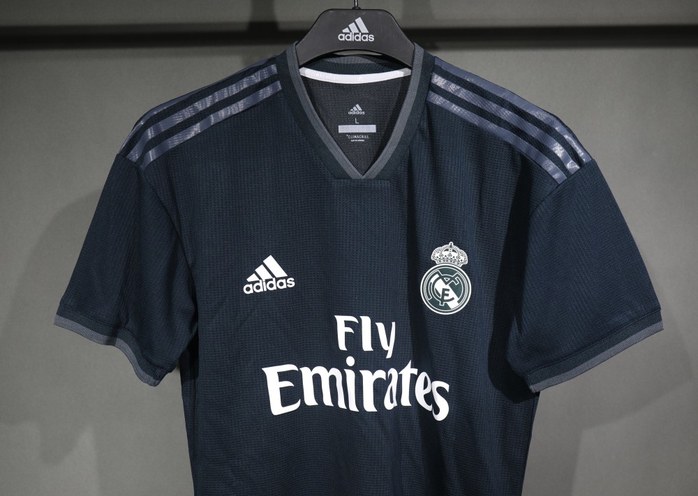 2018-19 Real Madrid Away Retro Jersey Player Edition