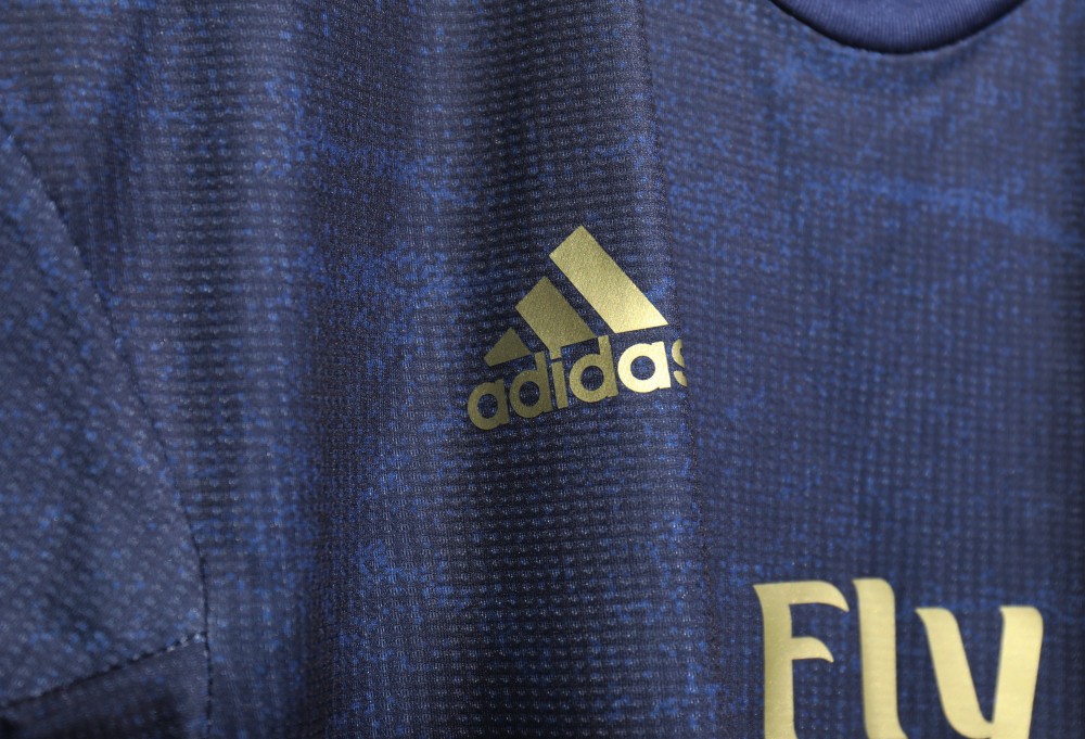 19-20 Real Madrid Away Retro Jersey Player version