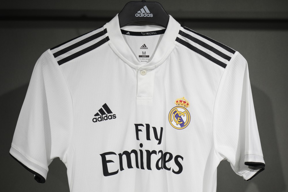 2018-19 Real Madrid Home Retro Jersey Player Edition
