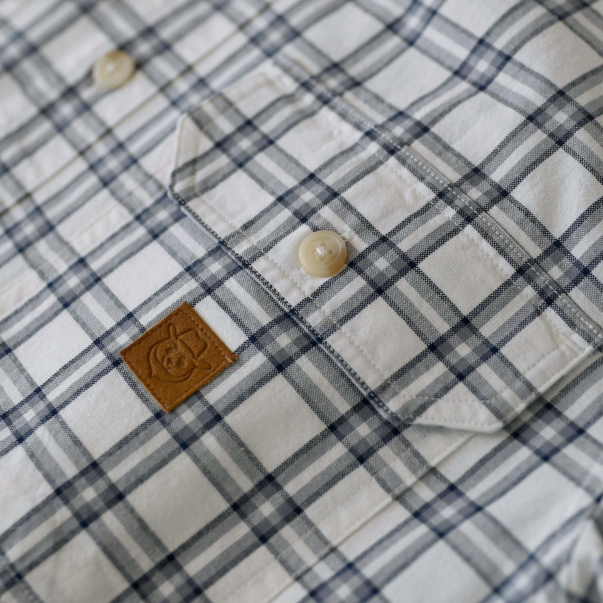 Dubinik? Men’s Short Sleeve Button-Down Shirt, Double Pockets, Casual Workwear Plaid#101714